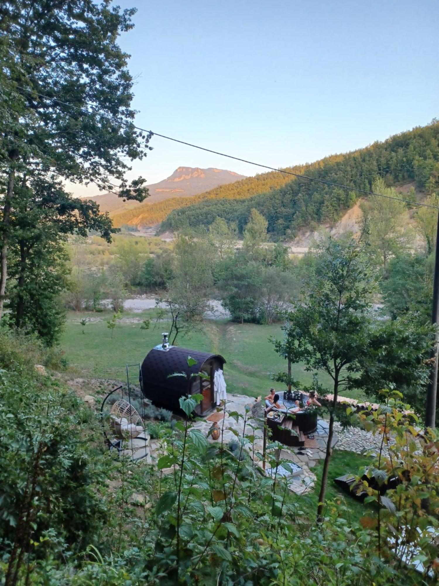 Country-Chic B&B "Il Pozzo E La Macina" Bardi Exteriör bild